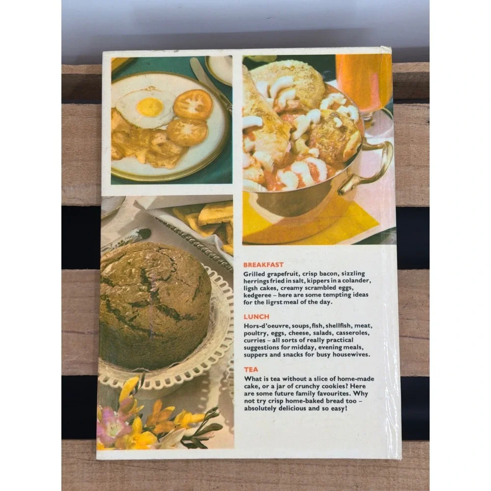 Vintage‎ 1964 Marguerite Patten Family Cookbook in Colour Hardcover + Bonus